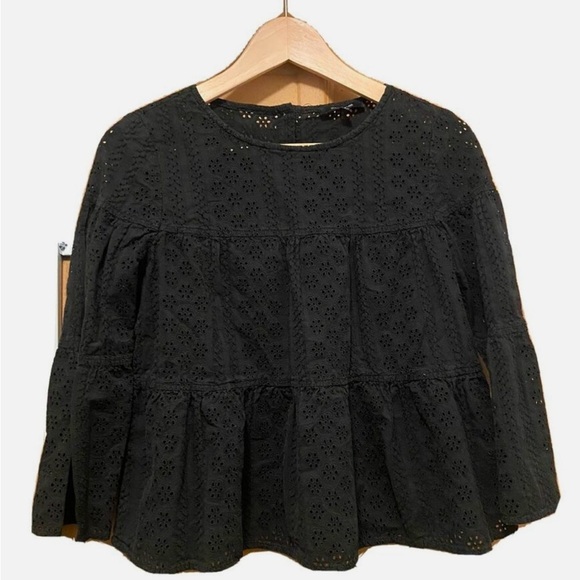 Madewell Black Eyelet Size XS Tiered Long Sleeve Top Blouse Shirt Back Buttons - Picture 2 of 6